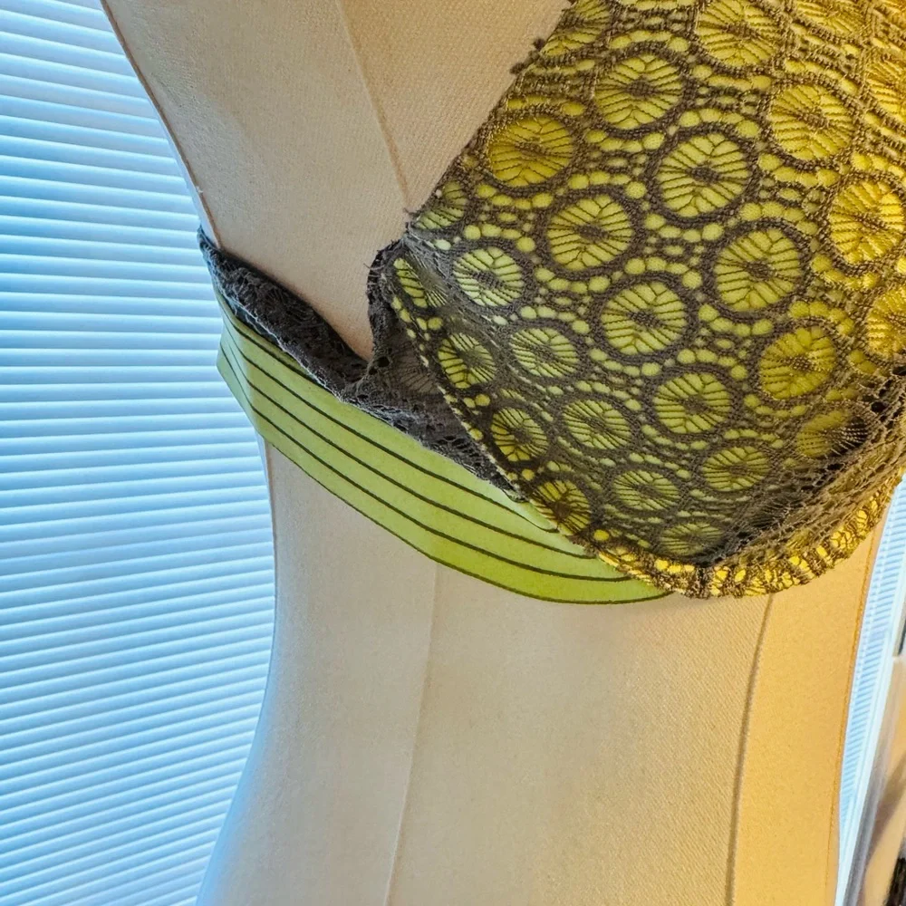 C & C California‎ Bra SZ 36C